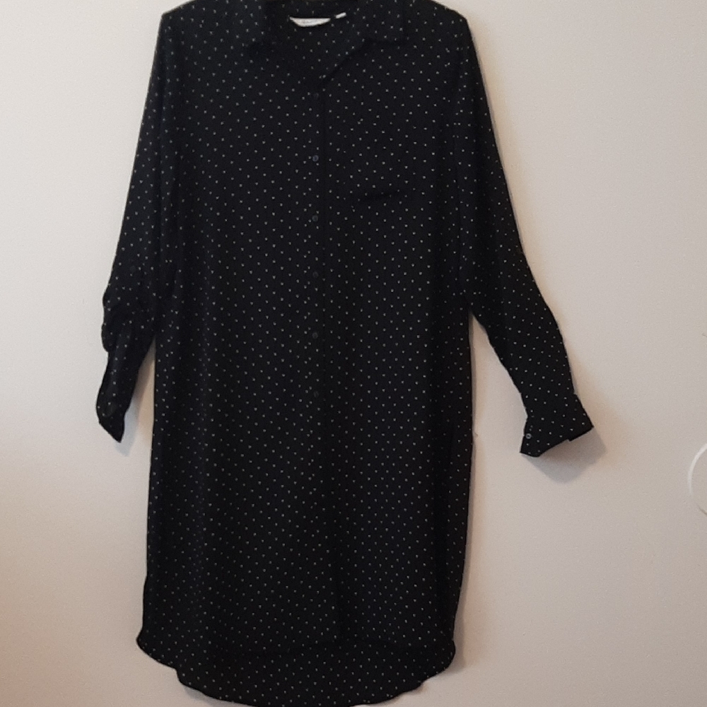 Reitmans size small black & white long sleeve dress